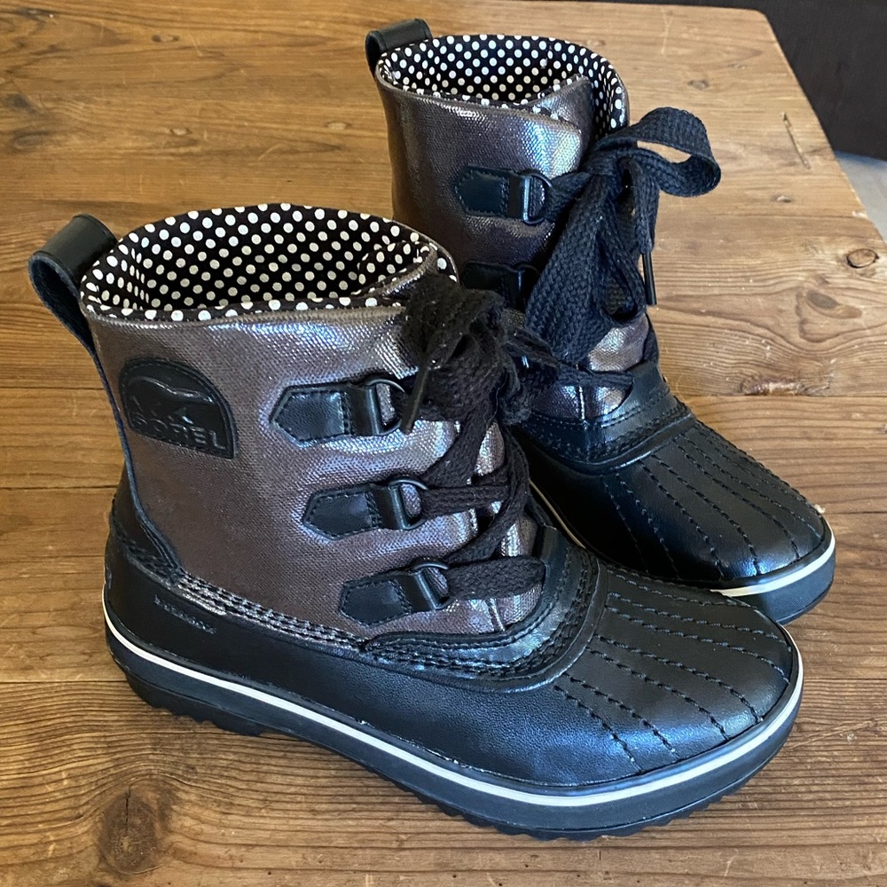 NWOT Sorel Boots